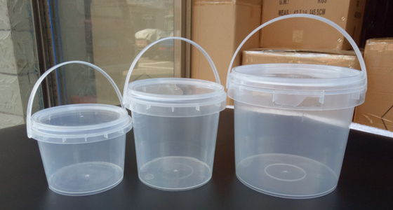 चिकनी सतह वाला पारदर्शी प्लास्टिक बाल्टी जिसमें आईएमएल / थर्मल ट्रांसफर / स्क्रीन प्रिंटिंग