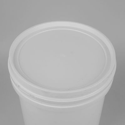 सफेद 20 लीटर 5 गैलन प्लास्टिक की बाल्टी ढक्कन पर स्नैप के साथ गोल आकार