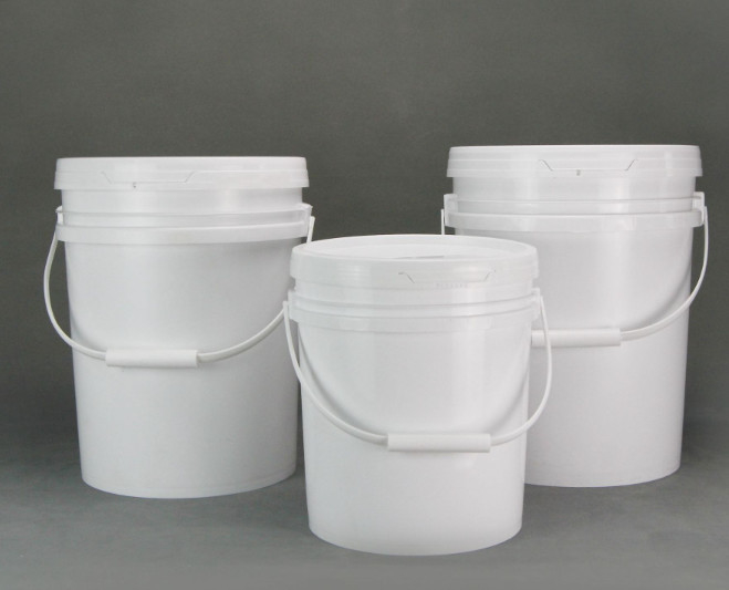 औद्योगिक अनुप्रयोगों के लिए 0.2-35L क्षमता के हैंडल के साथ गोल रासायनिक भंडारण बाल्टी