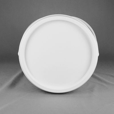 ढक्कन पर स्नैप बहुमुखी भंडारण के लिए गास्केट के साथ स्टैकेबल सफेद 5 गैलन प्लास्टिक बाल्टी