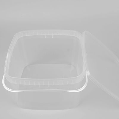 रासायनिक प्रतिरोध के साथ सफेद रंग चौकोर प्लास्टिक की बाल्टी